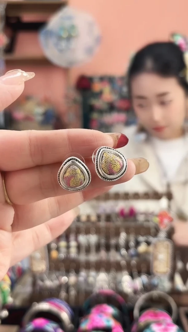 织绣艺枝独绣手工饰品42