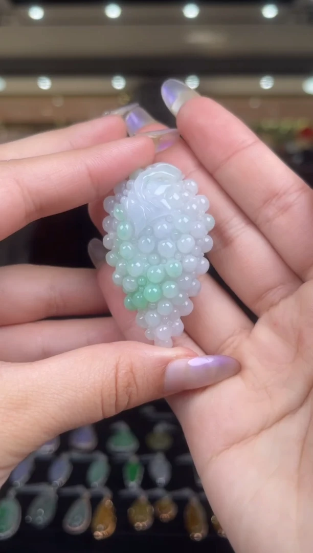 颈饰未镶嵌翡翠1 号标签撕毁不退换