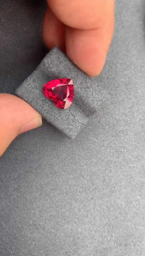 【闪购商品】碧玺裸石未镶嵌6ct卢比莱