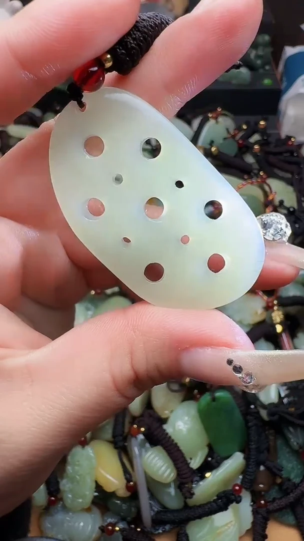 【闪购商品】和田玉颈饰未镶嵌56