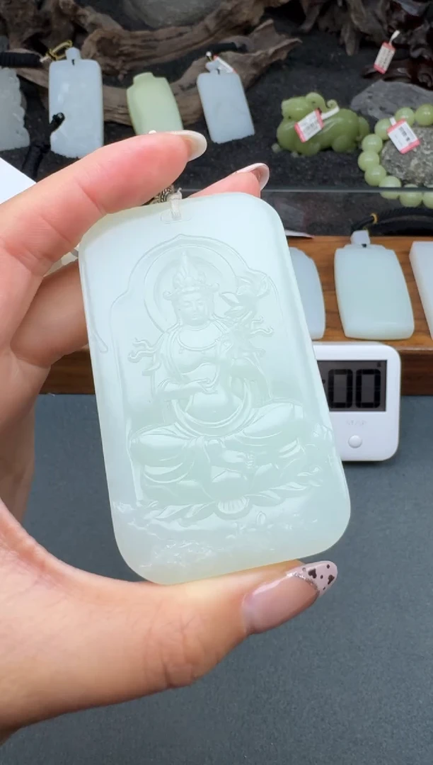 颈饰未镶嵌和田玉3