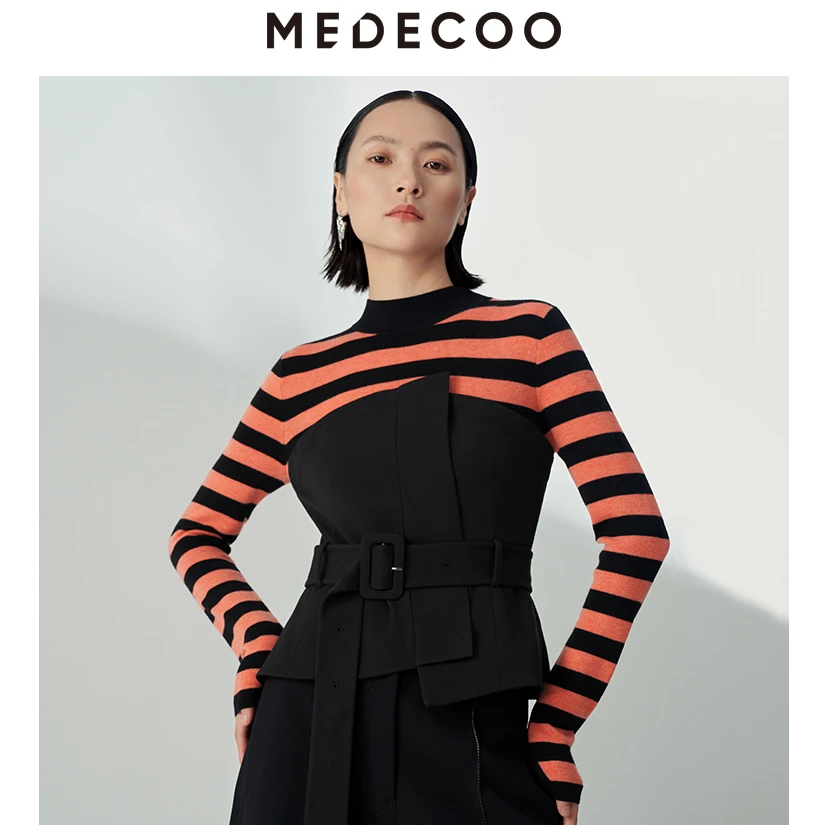 MEDECOO/墨蒂珂冬季新款叠穿假两件拼接条纹上衣女MHD62223