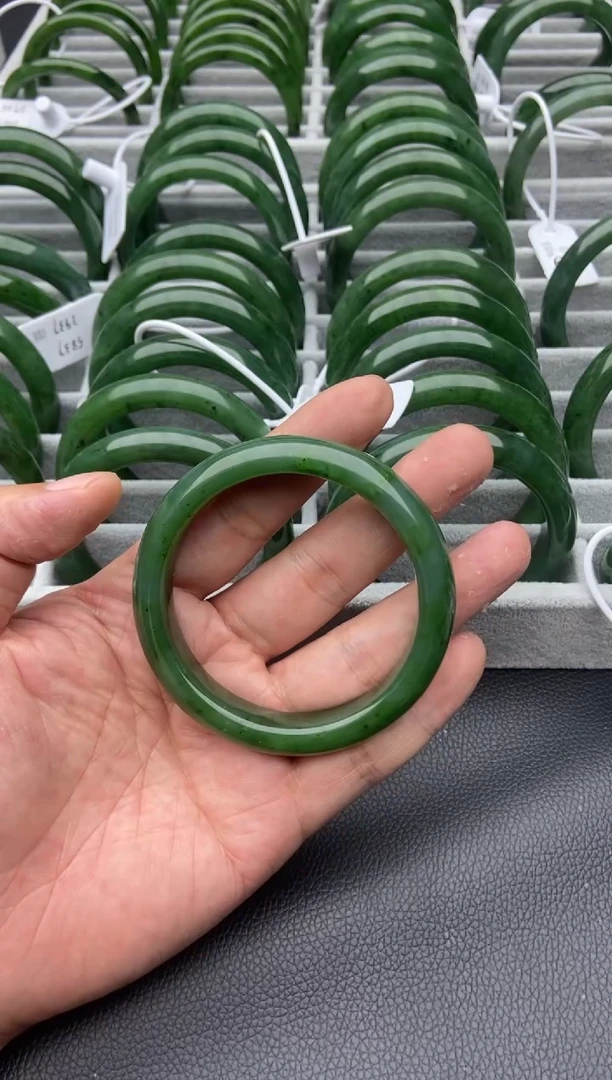 未镶嵌手镯和田玉（碧玉）51-59.1