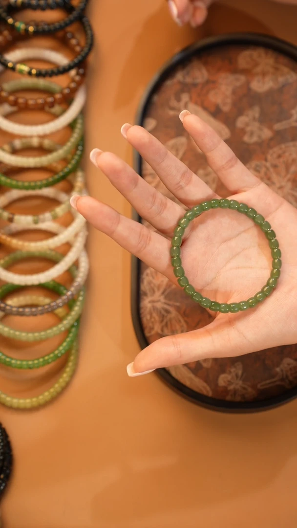 和田玉未镶嵌颈饰天然和田玉多样性发货