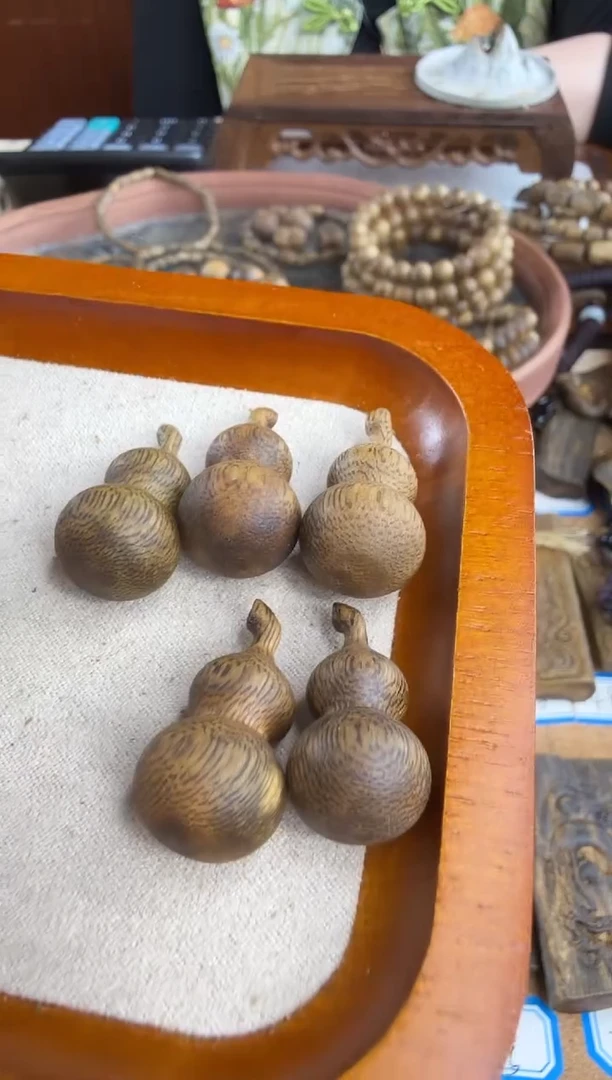 沉香沉香碎屑奇楠沉香葫芦原材料多样性发一