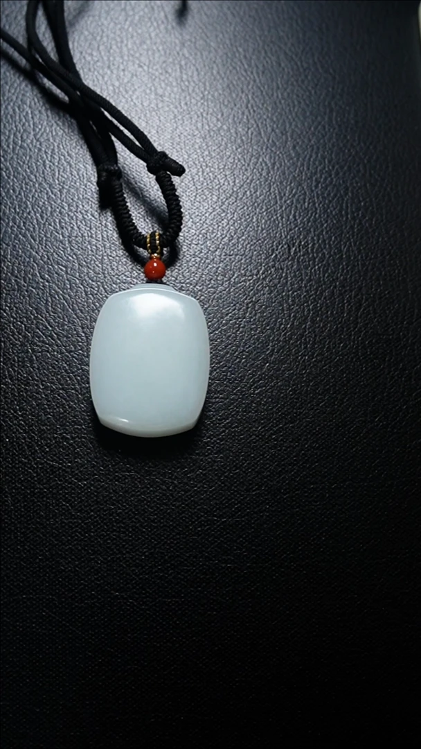 【闪购商品】和田玉颈饰未镶嵌无事牌