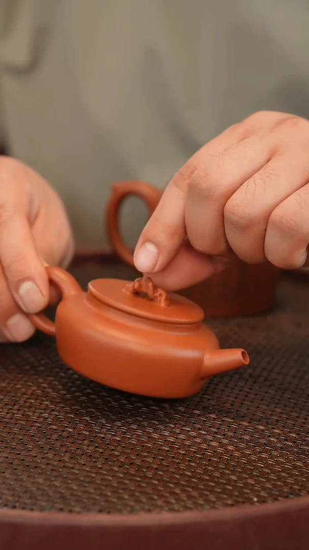 茶壶紫砂全手工  微瑕：太湖石裂