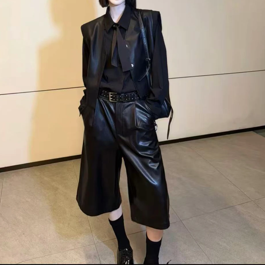 秋季洋气时尚皮马甲套装女高腰百搭阔腿七分皮裤短款马甲两件套秋