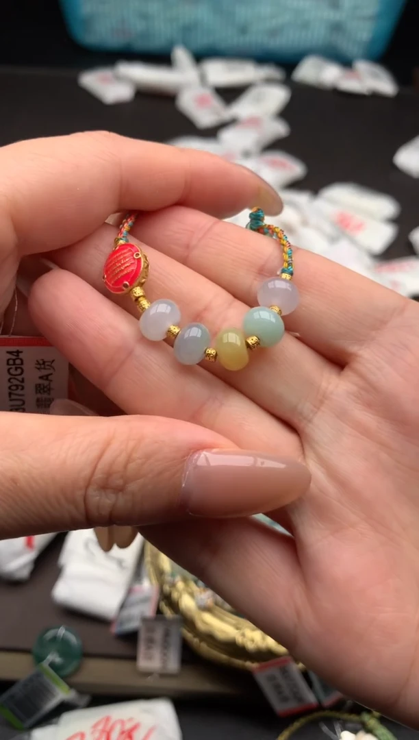 【闪购商品】翡翠手绳未镶嵌一