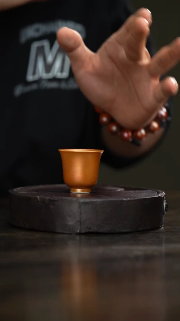 8柴房陶瓷柴烧金玉铃铛主人杯，因柴烧特性，每只都略有不同~