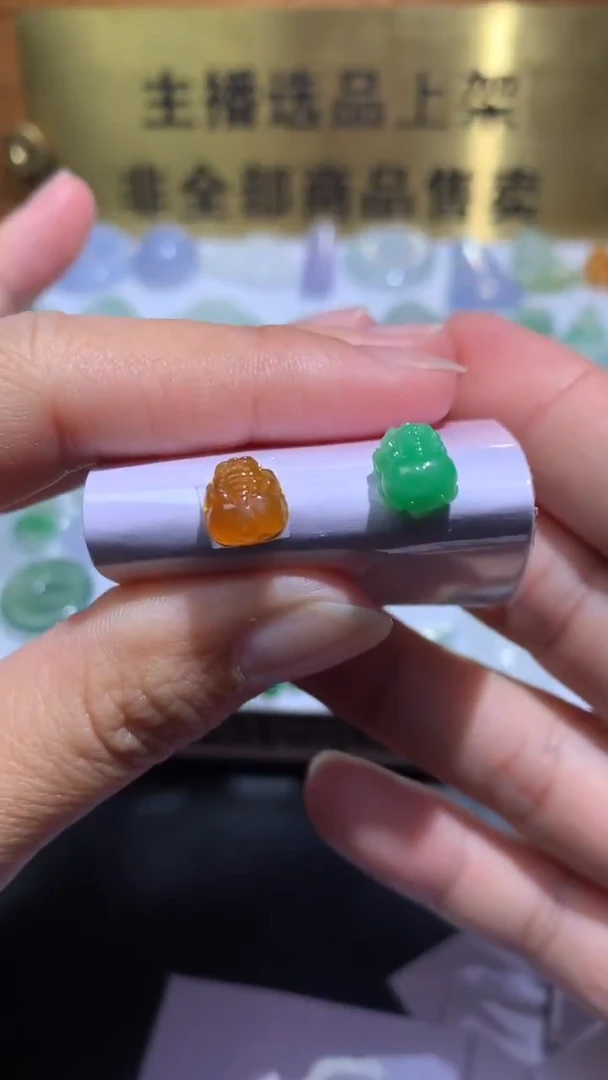 未镶嵌定制翡翠毛货