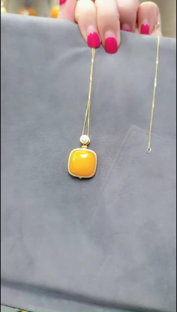 银S925镀金镶嵌吊坠(赠链)蜜蜡﹣B439蜜蜡吊坠
