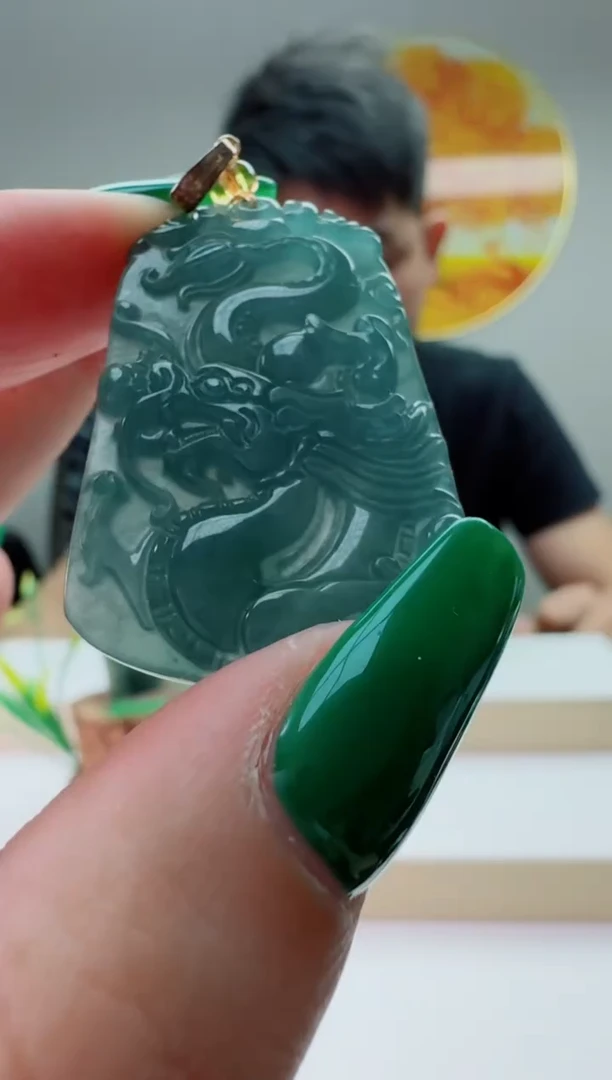 翡翠未镶嵌颈饰多样性随机发其一