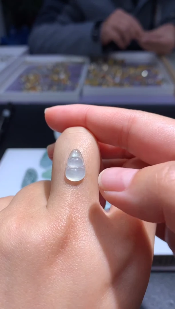 未镶嵌定制翡翠毛货