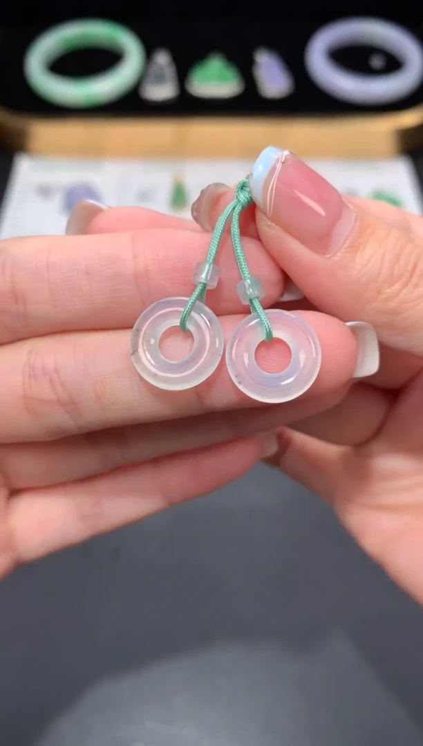 未镶嵌定制翡翠48小时鉴赏期 退货不扣服务费