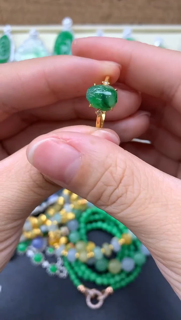 【闪购商品】翡翠戒指18K金镶嵌270-中国好珍宝