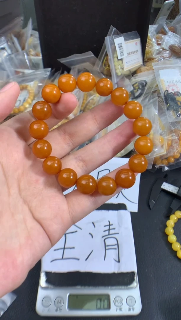 琥珀未镶嵌珠宝奇石1