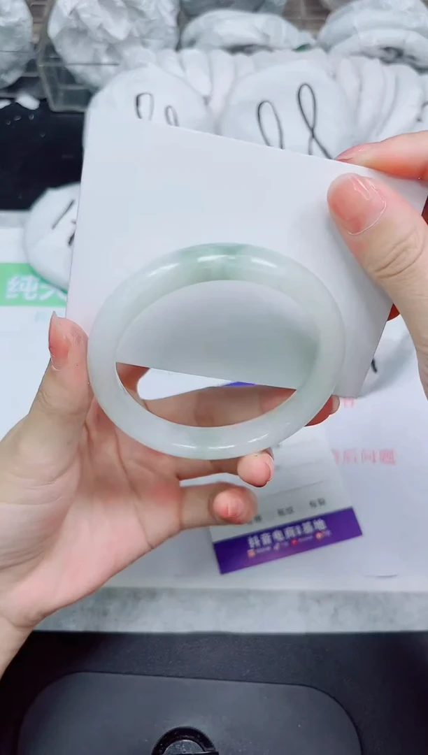 石英质玉手镯未镶嵌218-59