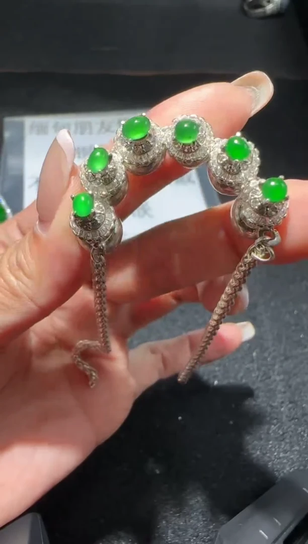 【闪购商品】翡翠手链未镶嵌多样性发货拍一发一