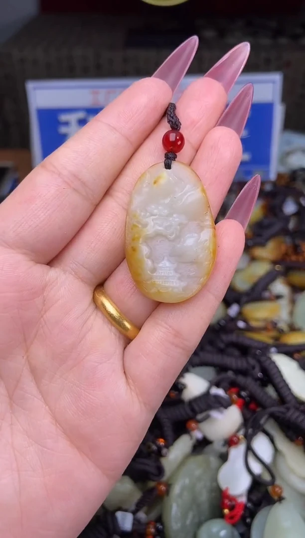 和田玉未镶嵌颈饰1