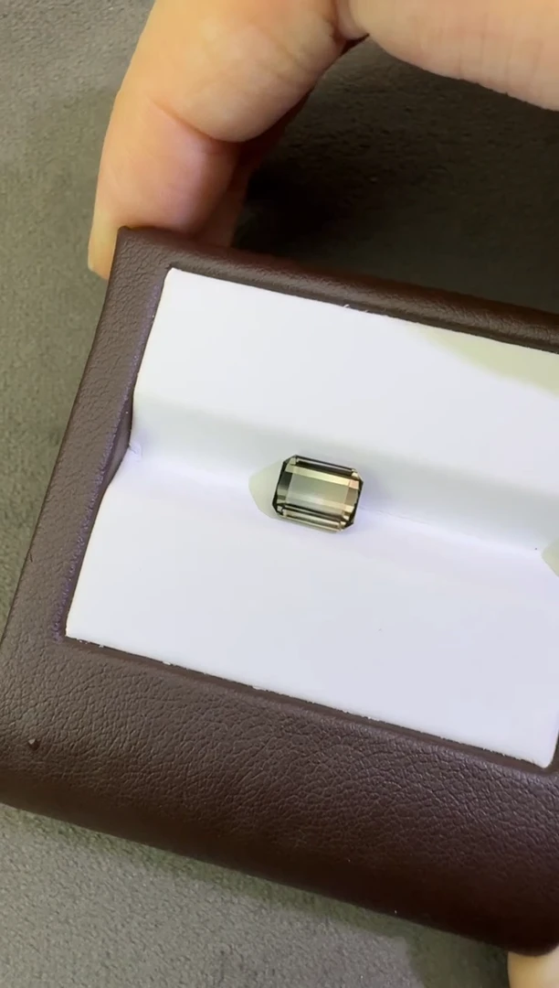 未镶嵌珠宝半成品碧玺2.1ct