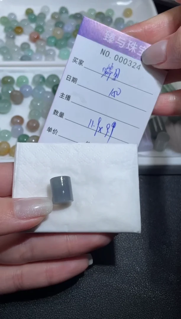 【闪购商品】定制翡翠未镶嵌天然翡翠