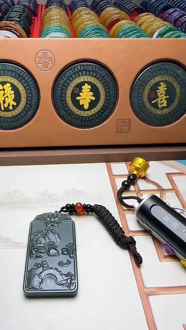 颈饰未镶嵌和田玉2222