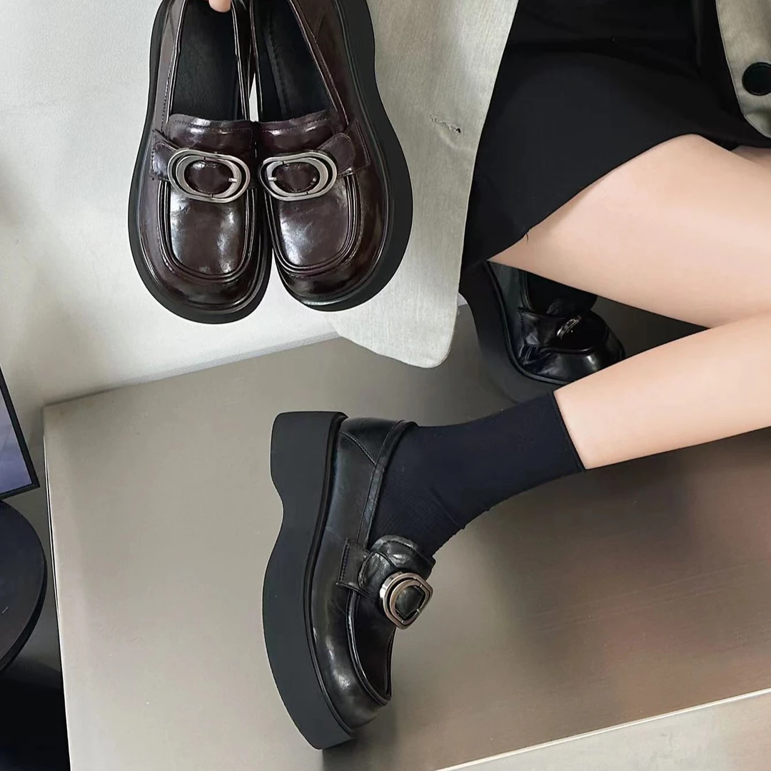 潮流伴侣英伦风小皮鞋女2025早春新款圆头厚底单鞋懒人黑色乐福鞋