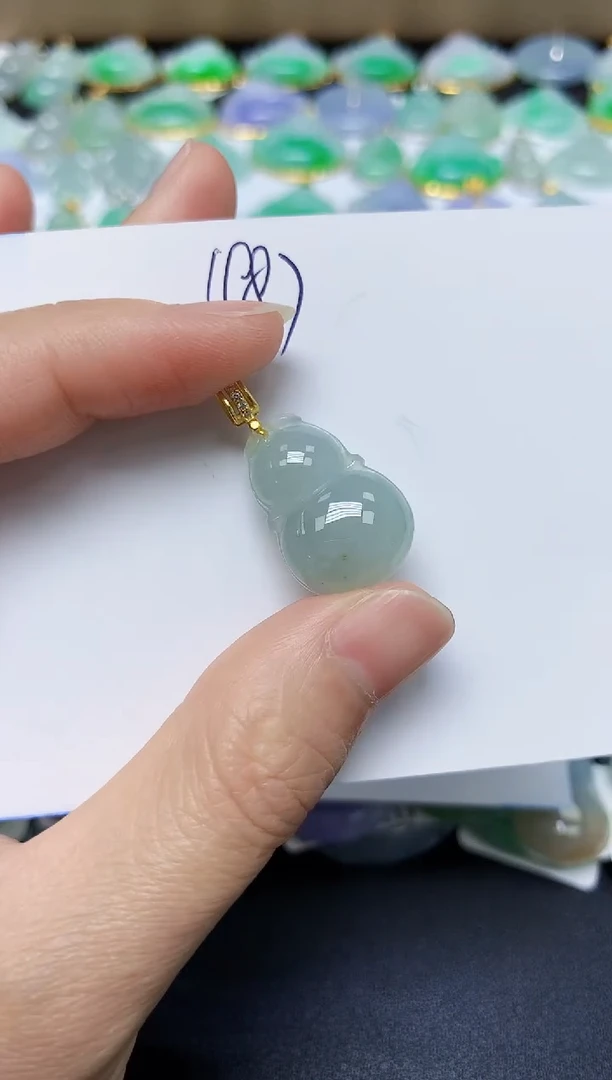 翡翠未镶嵌颈饰 天然缅甸翡翠A货