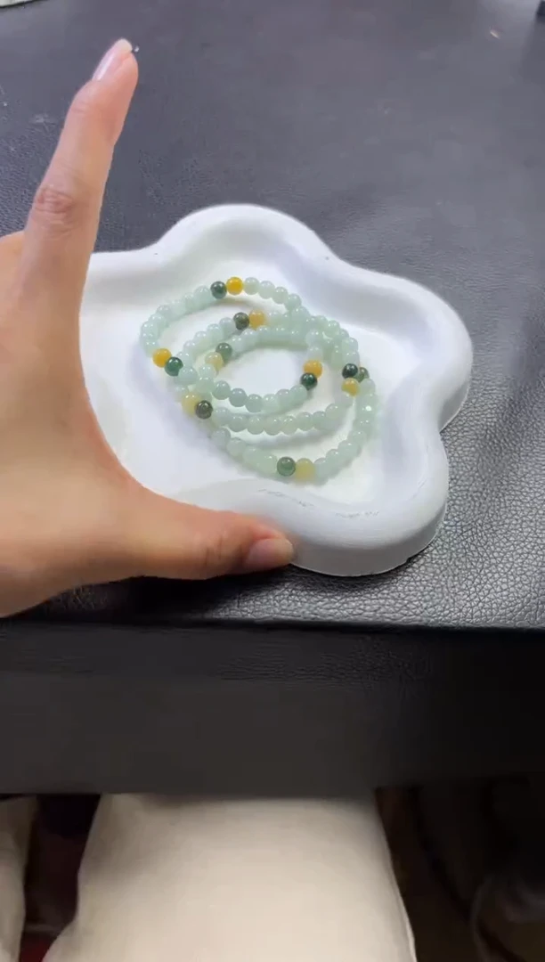 翡翠挂件未镶嵌多样性发一件HX022480