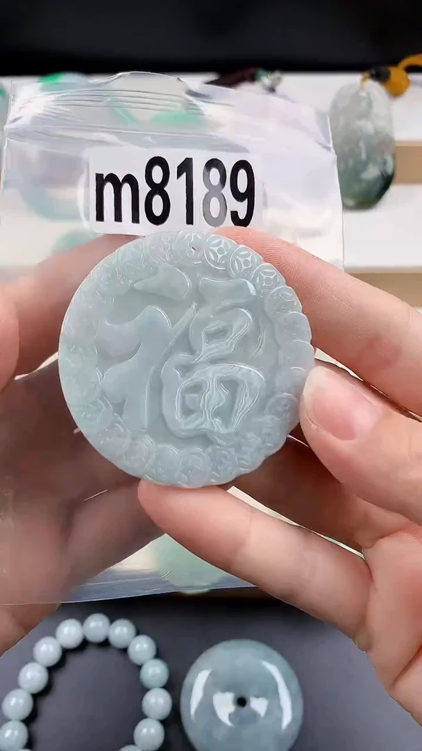 颈饰未镶嵌翡翠天然翡翠吊坠挂件