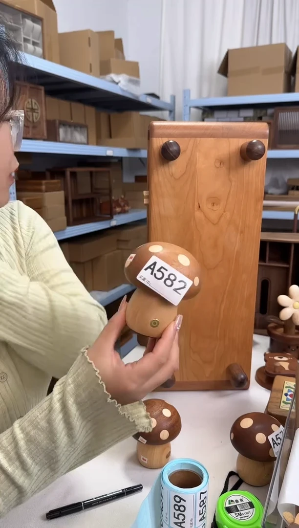 木582乌檀木实木小号蘑菇灯微瑕