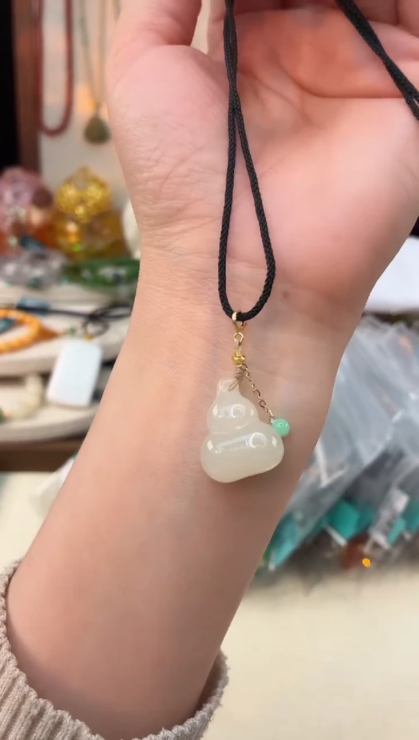 未镶嵌和田玉吊坠@@A2921D016950