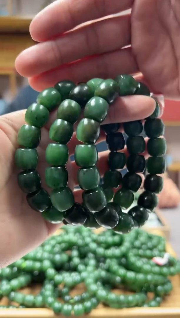 【闪购商品】和田玉手串未镶嵌13俄红皮多样性发货·拍一发一