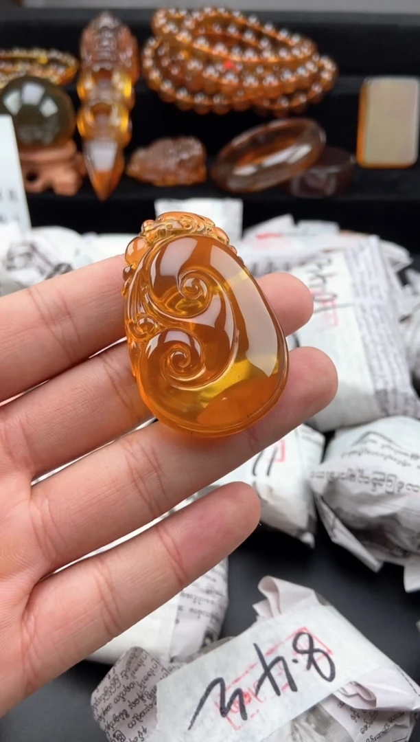 【闪购商品】琥珀颈饰未镶嵌如意吊坠