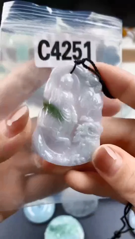 颈饰未镶嵌翡翠天然翡翠吊坠挂件