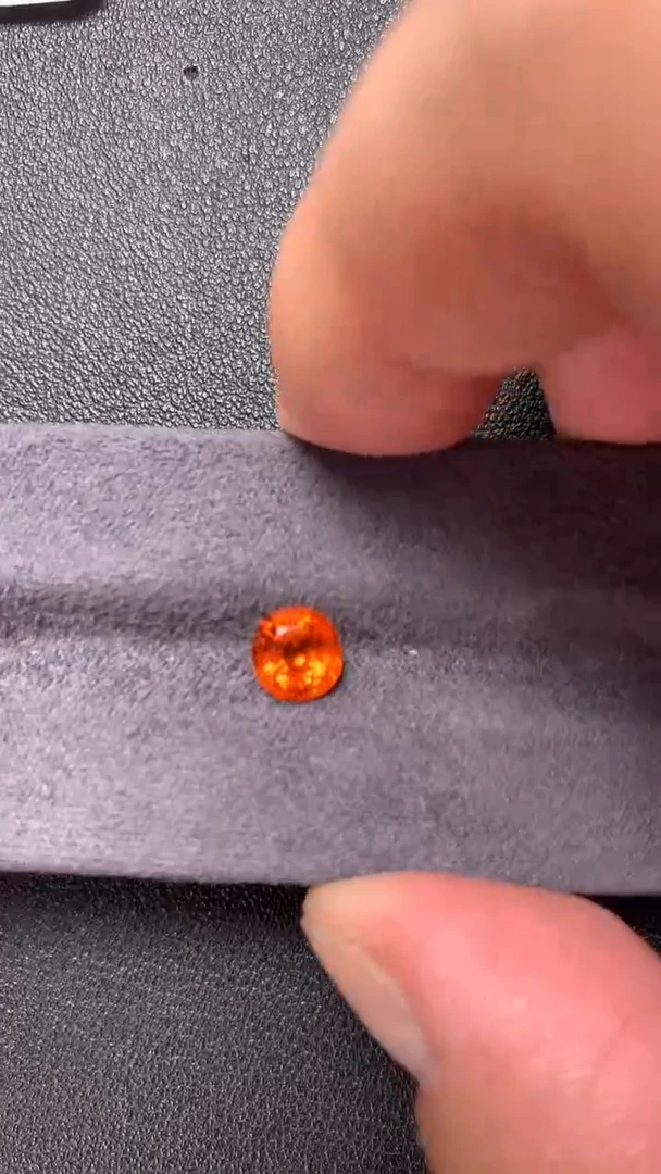 石榴石（芬达石）裸石未镶嵌1.485ct