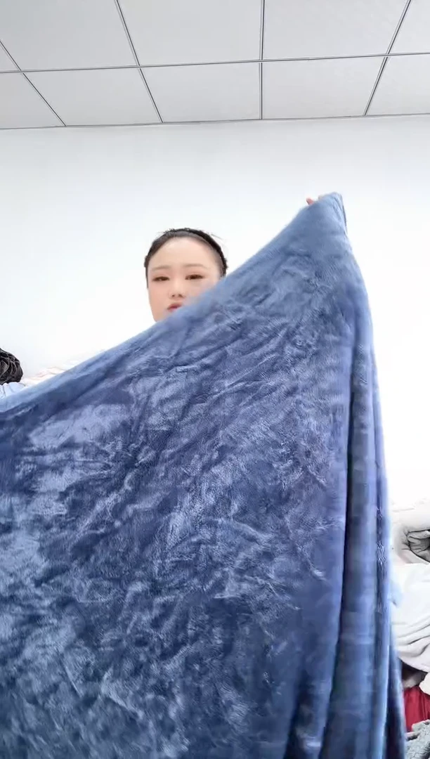 法兰绒2.3x2.5毯子