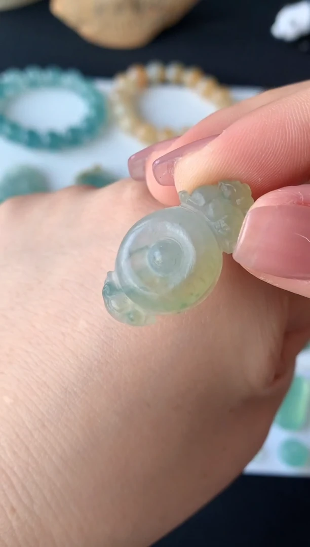 定制翡翠未镶嵌0180477932