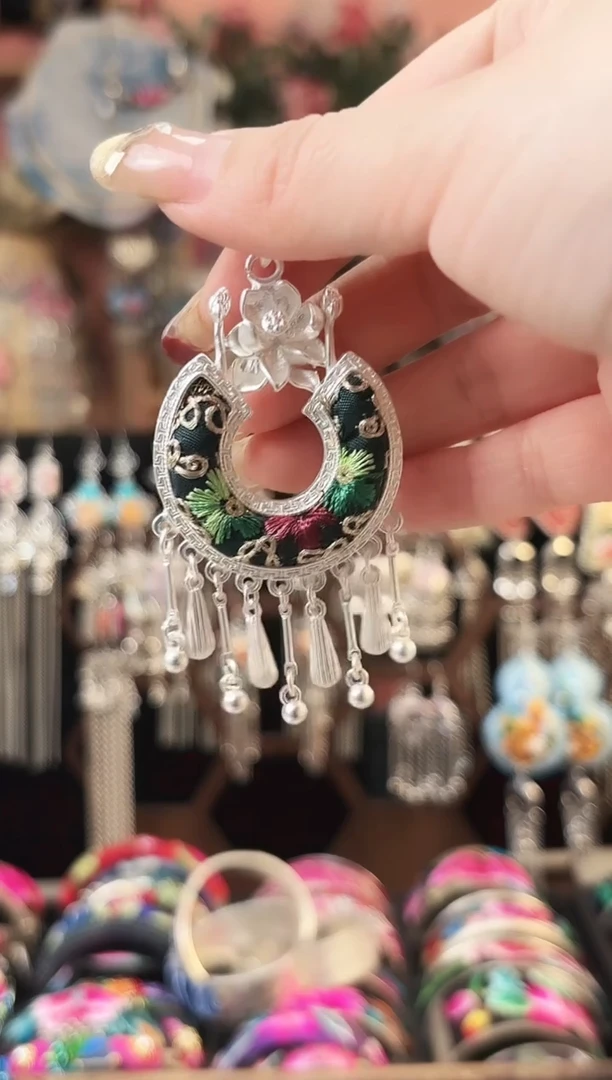 艺枝独绣手工饰品167