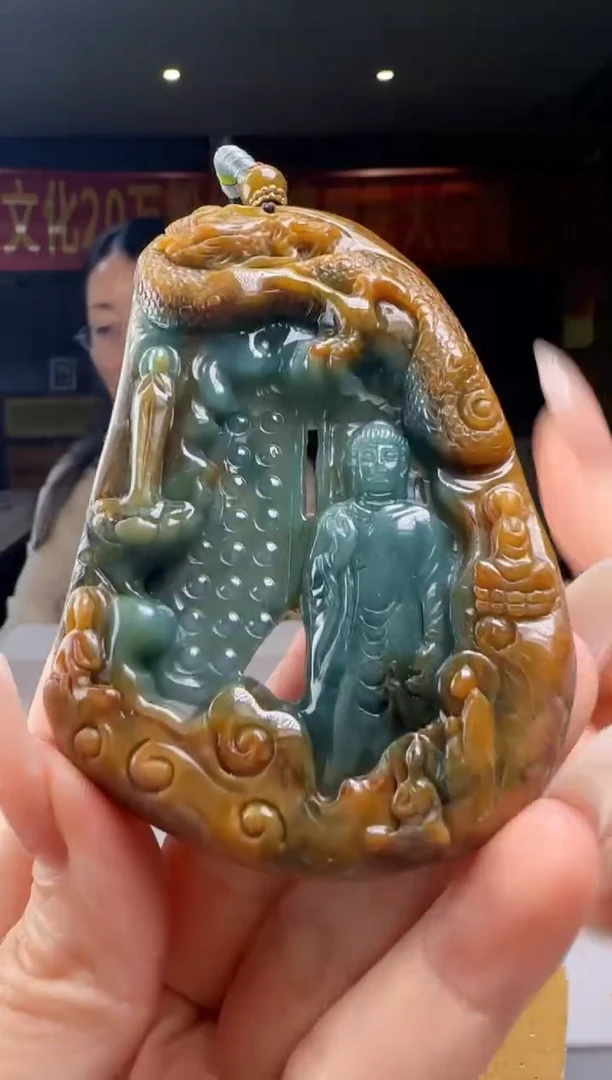 翡翠未镶嵌颈饰YJ@@WS1WX37554