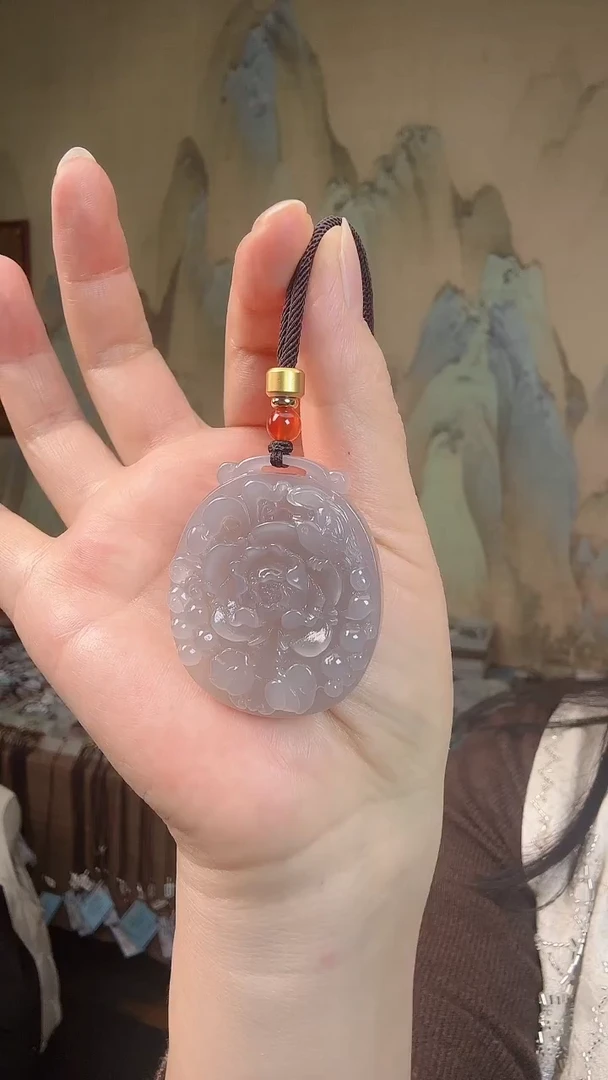 颈饰未镶嵌和田玉.