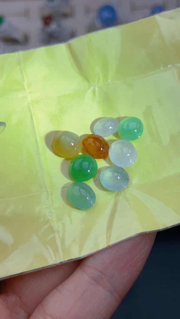 未镶嵌定制翡翠天然翡翠蛋面43