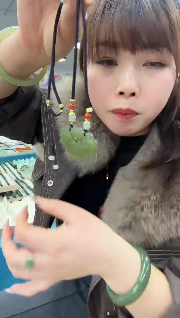 如意大吊坠带绳子