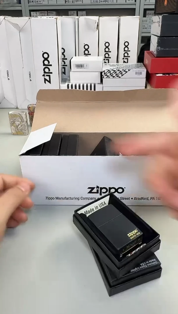 铜218-C-000016黑哑漆-年份商标