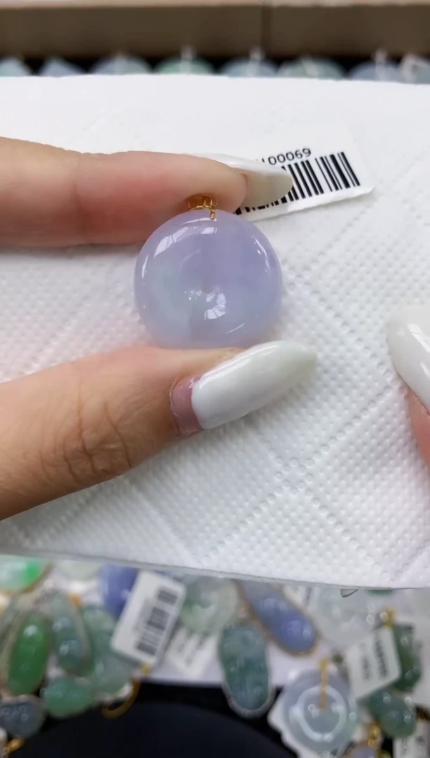 颈饰18K金镶嵌翡翠11111111111