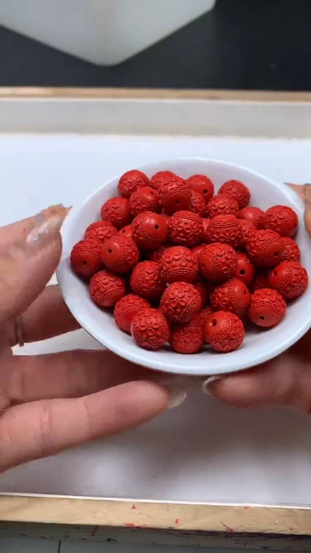 未镶嵌散珠玛瑙/玉髓D699 红 砂 四叶草珠12mm3个5.8元