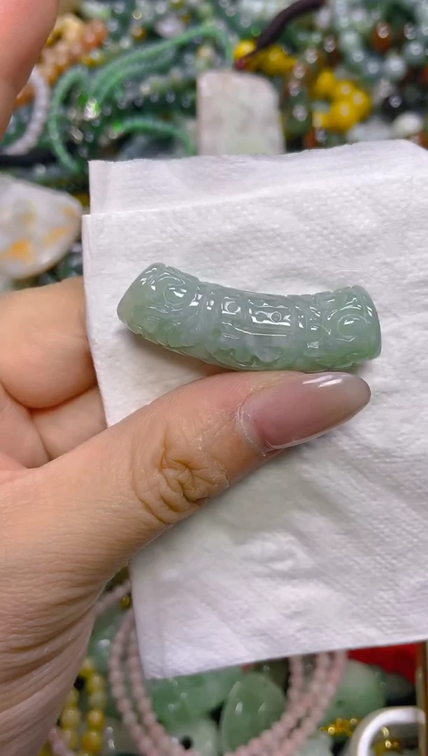 颈饰未镶嵌翡翠/H/翡翠A货，一件也是批发价