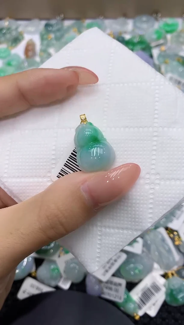 颈饰18K金镶嵌翡翠11111111