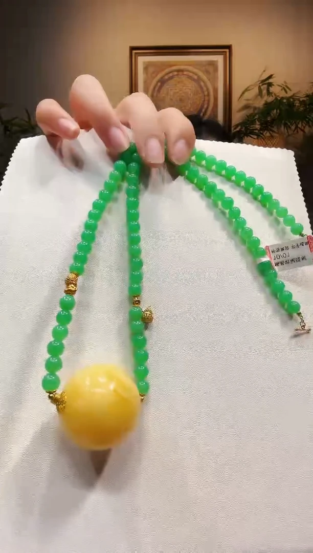 颈饰未镶嵌石英质玉项链